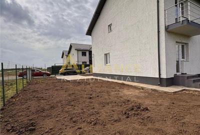 Casă cu 4 camere cu Teren 290 Mp în Central - 12