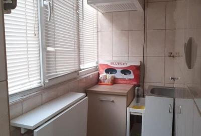 Garsonieră decomandată, mobilată în Romană - 9