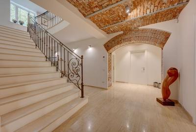 Vilă interbelică restaurată cu eleganță / Cartierul Capitale Vilă interbelică restaurată cu eleganță / Cartierul Capitale - 5