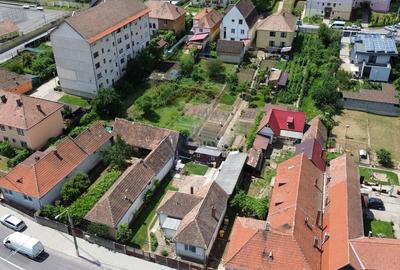Casă cu 2 camere cu Canalizare în Central - 4