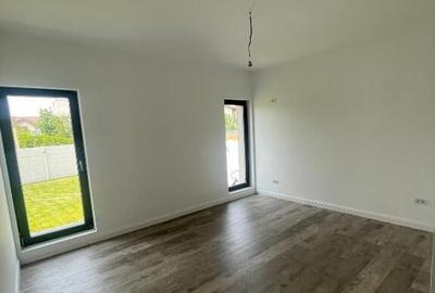 Casa de vanzare cu 4 camere|finisaje de calitate|incalzire pardoseala Casa de vanzare cu 4 camere|finisaje de calitate|incalzire pardoseala - 16