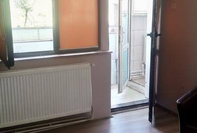 🏠 Apartament 2 camere, semidecomandat – Tiglina 2, Galați - 3