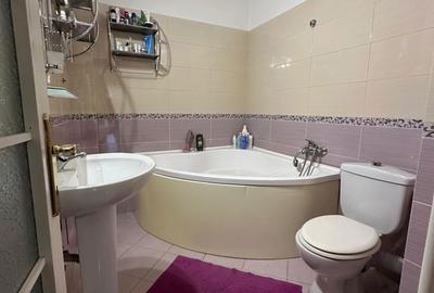 Apartament cu 3 camere decomandat în Metalurgie - 1