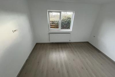 Glina stadion casa parter 4 camere - 40