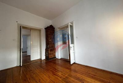 Casă individuală cu 8 camere cu Teren 117 Mp în Ultracentral - 7