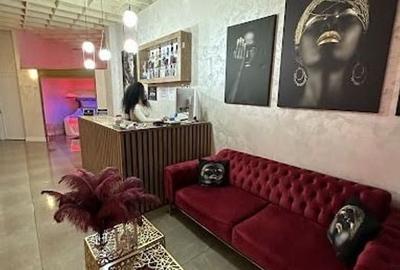 Spatiu comercial zona semi-centrala cu chirias Spatiu comercial zona semi-centrala cu chirias - 4