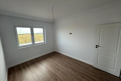 De vanzare duplex la cheie, liber, ocupabil imediat, 4 dormitoare, 3 bai - 7