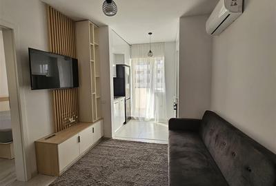Apartament cu 2 camere decomandat, mobilat în Central
