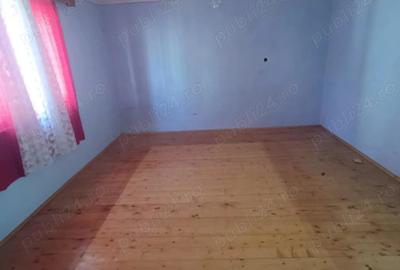 Casă cu 4 camere în Central - 8