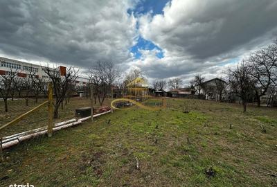 Teren de 1982 mp, în CFR - 7