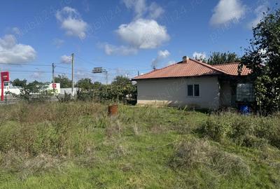 Casă cu 4 camere în Topraisar - 1