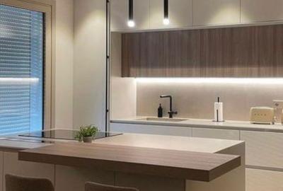 Apartament cu 3 camere în Central - 1
