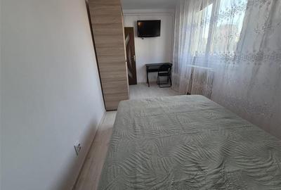 Apartament cu 2 camere semidecomandat, mobilat în Podu Roș