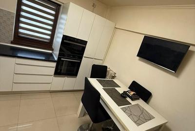Apartament cu 4 camere decomandat, mobilat în Boema - 10