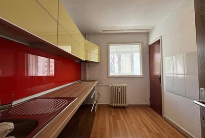 Apartament cu 2 camere decomandat în Basarabia - 3