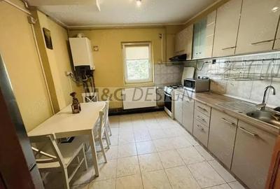 Apartament cu 3 camere semidecomandat în Complex Studențesc