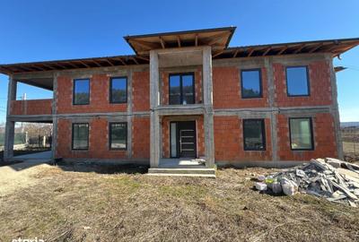 Casă cu 4 camere în Mărăcineni - 16