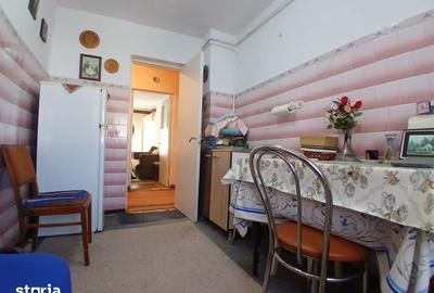 Apartament cu 3 camere decomandat în Micro 11 - 7