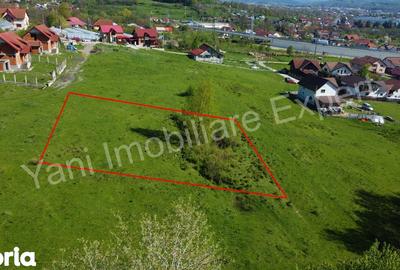 Teren de 1500 mp, în Central - 6