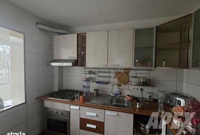 Apartament cu 3 camere decomandat, mobilat în Drumul Taberei - 8