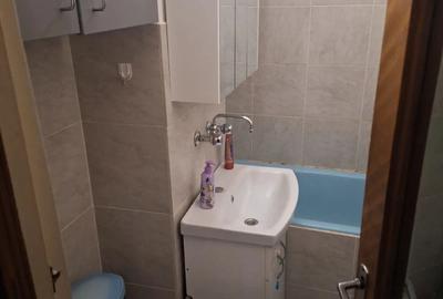 De inchiriat apartament 2 camere - 1