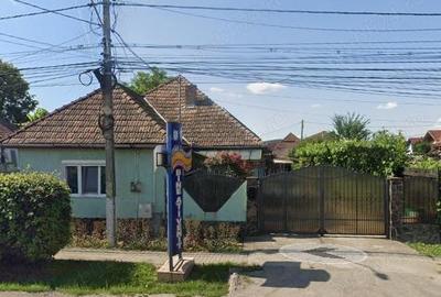 Casa de vanzare, langa oras, mobilata si utilata - 1
