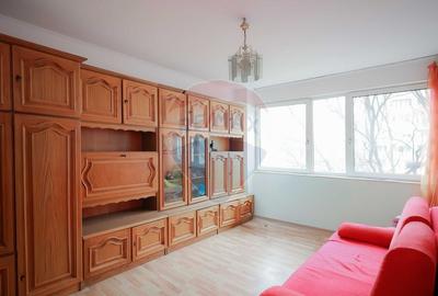 Apartament cu 2 camere decomandat în Dacia