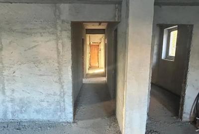 Casă cu 6 camere cu Teren 500 Mp în Titan - 6