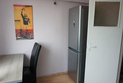 Proprietar inchiriez apartament 2 camere ,Gheorgheni semidecomandat,utilat. - 10