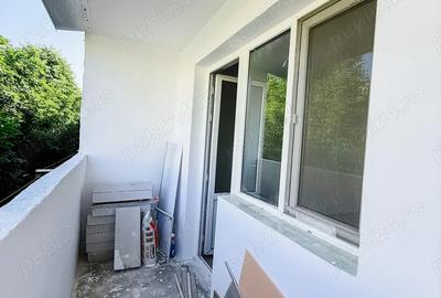 De vanzare: Apartament spa?ios, 3 camere, renovat. Str, Eliberarii - 5