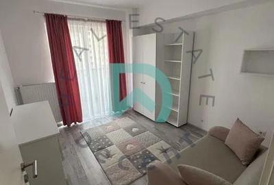 Apartament cu 3 camere semidecomandat în Tractorul - 6