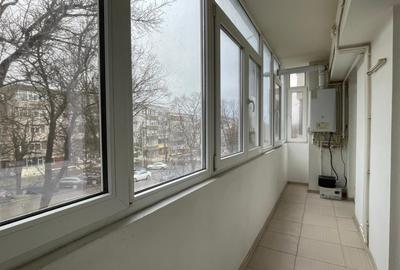 Apartament cu 3 camere decomandat în Dacia