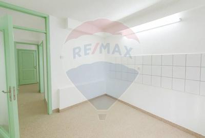 Spatiu comercial pentru clinica / laborator / cabinet medical - 9