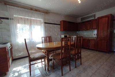 Casă cu 6 camere cu Teren 450 Mp în Central - 4