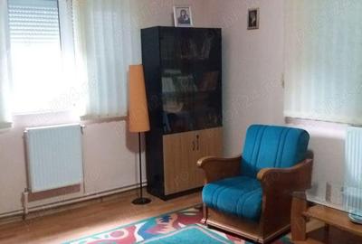 Casă cu 5 camere cu Teren 688 Mp în Șendreni - 1