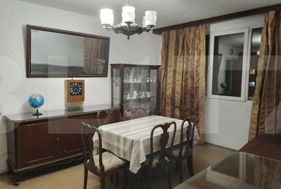 Apartament cu 3 camere semidecomandat în Rahova