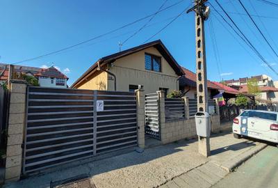 Casă cu 4 camere în Între Lacuri - 1