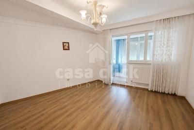 Apartament cu 2 camere decomandat în Micro 13