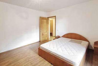 De vanzare apartament cu 3 camere central. - 11