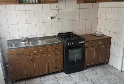 Inchiriez apartament la casa zona primarie - 5