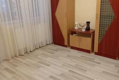 Apartament cu 3 camere decomandat în Micro 20 - 8