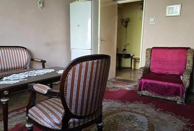 Apartament cu 3 camere decomandat în Progresul - 10