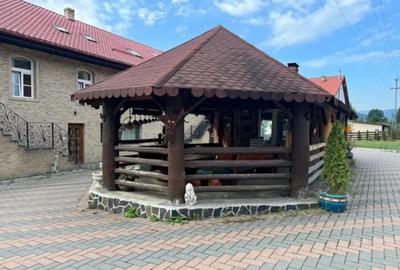 Casă cu 7 camere cu Teren 2500 Mp în Sucevița - 11