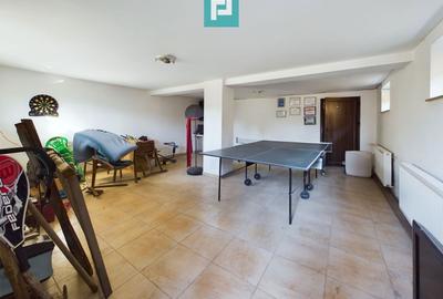 Vilă spațioasă cu 8 camere, Grădiște - 21