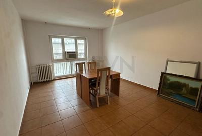 Apartament cu 5 camere decomandat în P-ța Unirii - 2