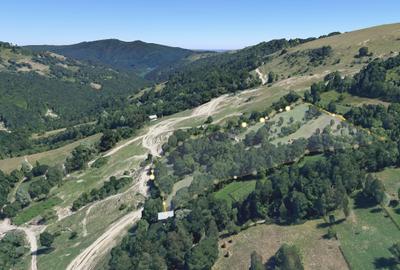 Teren de 19000 mp, în Secăria - 1