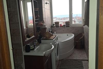 Apartament cu 2 camere semidecomandat în 23 August - 7