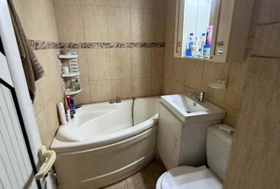 Apartament cu 3 camere decomandat, mobilat în Calea București - 11