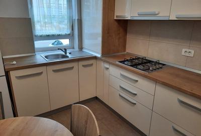 Coresi Avantgarden, apart. cu doua camere, loc de parcare, boxa, mobilat, utilat Coresi Avantgarden, apart. cu doua camere, loc de parcare, boxa, mobilat, utilat - 10