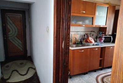 Apartament cu 3 camere decomandat în Mioriței - 1